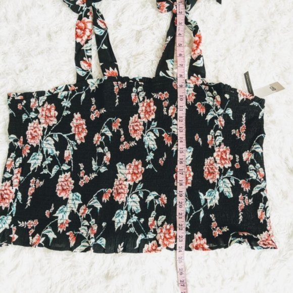 New W Tag BP 4X Plus Black Floral Halter Tank Top Shirt Tie Straps Shirred - Picture 5 of 7